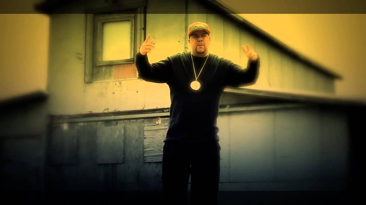 8IGHT THA SK8 -  CLEARVIEW GANG (PROD BY MFTWO & JP SNEAK)