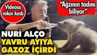 Nuri̇ Alço Yavru Ayiya Gazoz İçi̇rdi̇