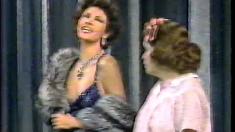 Marilyn Cooper & Rachel Welch - Woman of the Year ...