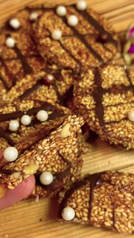 Crunchy Sesame Bar Snack🍁😍😋#sesame #snacks #crunchyسوهان کنجدی