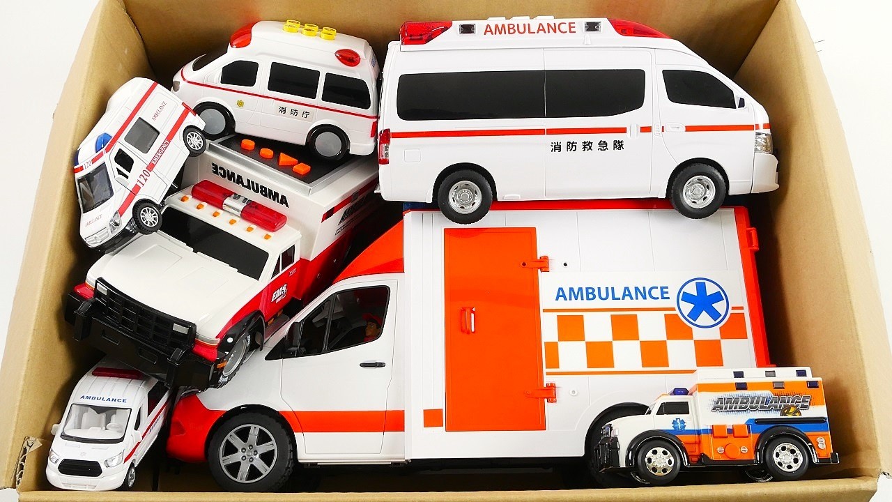 救急車のミニカーが走る！緊急車両出動 レッツゴー☆A miniature ambulance car! Emergency vehicle dispatch, let's go!