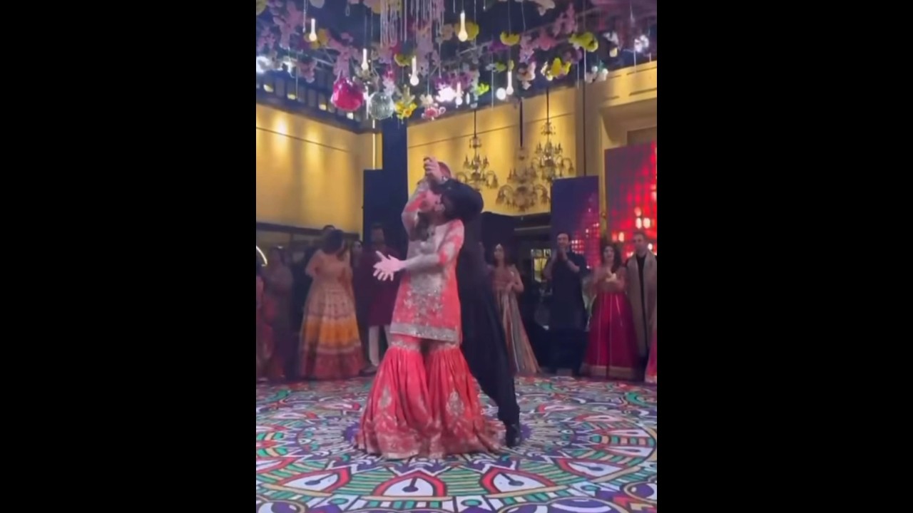 Momal Sheikh and Her Husband Dance on Shehryar Munawar's Mehndi