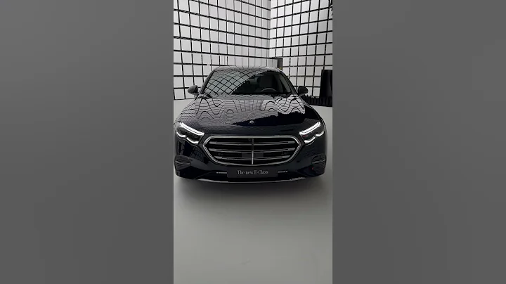 The Illuminated Front Grill of the 2024 Mercedes E Class 🚘