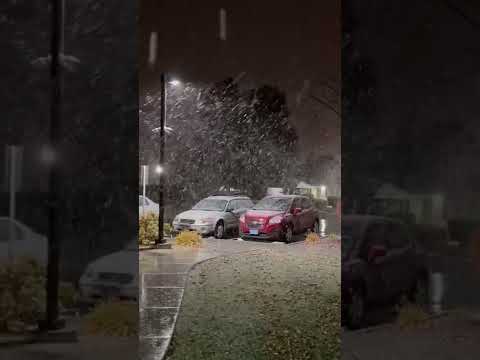 Snowing pretty good
