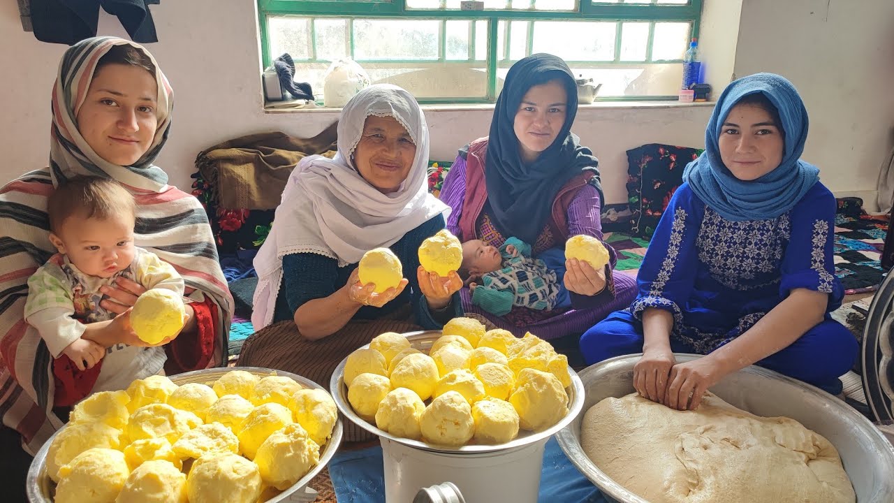 Baking Tandoor Bread in a Clay Oven | Rural Life & Fresh Local Butter 🌾🍞🧈