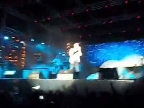 عمرو دياب بقى ينفع كدة حفلة بورتوالسخنة 2011