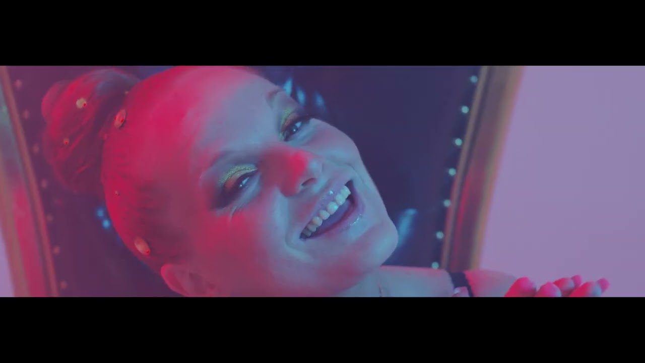 Guarda Ruby - 2 Faces su YouTube Guarda Ruby - 2 Faces su YouTube