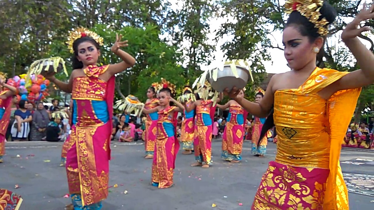  Tari  pendet anak  anak  bali YouTube