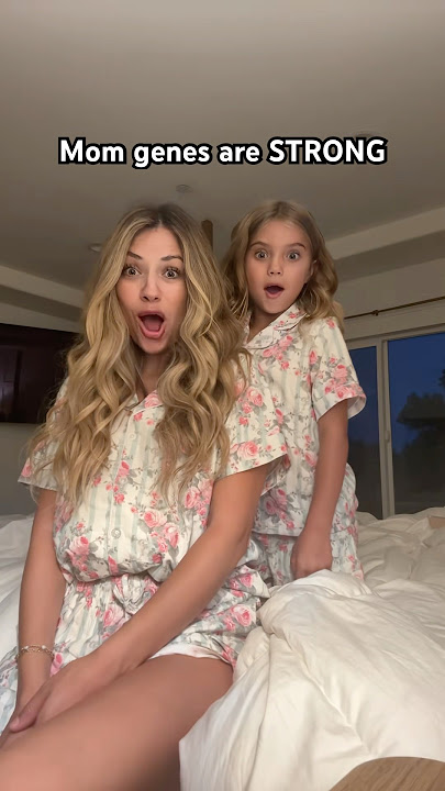 All that she wants trend with Halston! #twins #momgenes