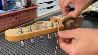 INSTALANDO CORDAS EM UMA GUITARRA STRATOCASTER