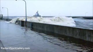 March Storm on Lake Superior (extended version)