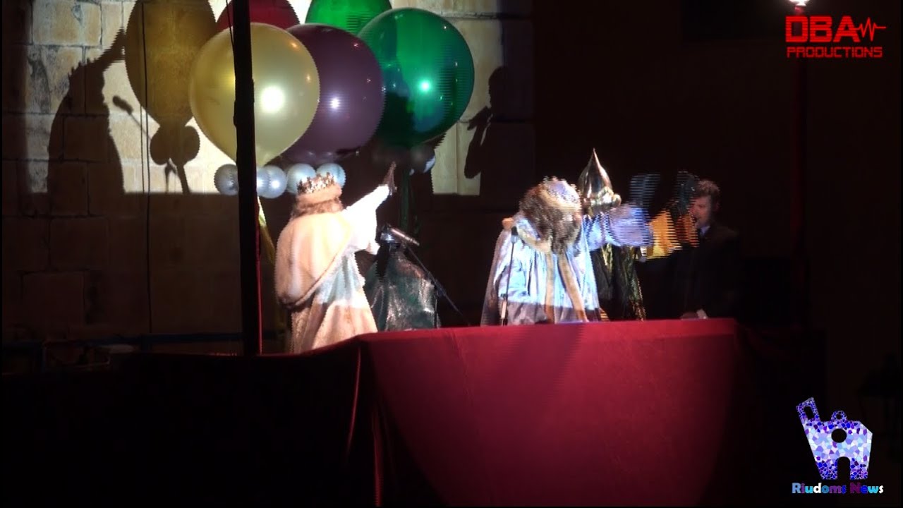 CAVALCADA I DISCURS DE SSMM ELS REIS MAGS A RIUDOMS 2016