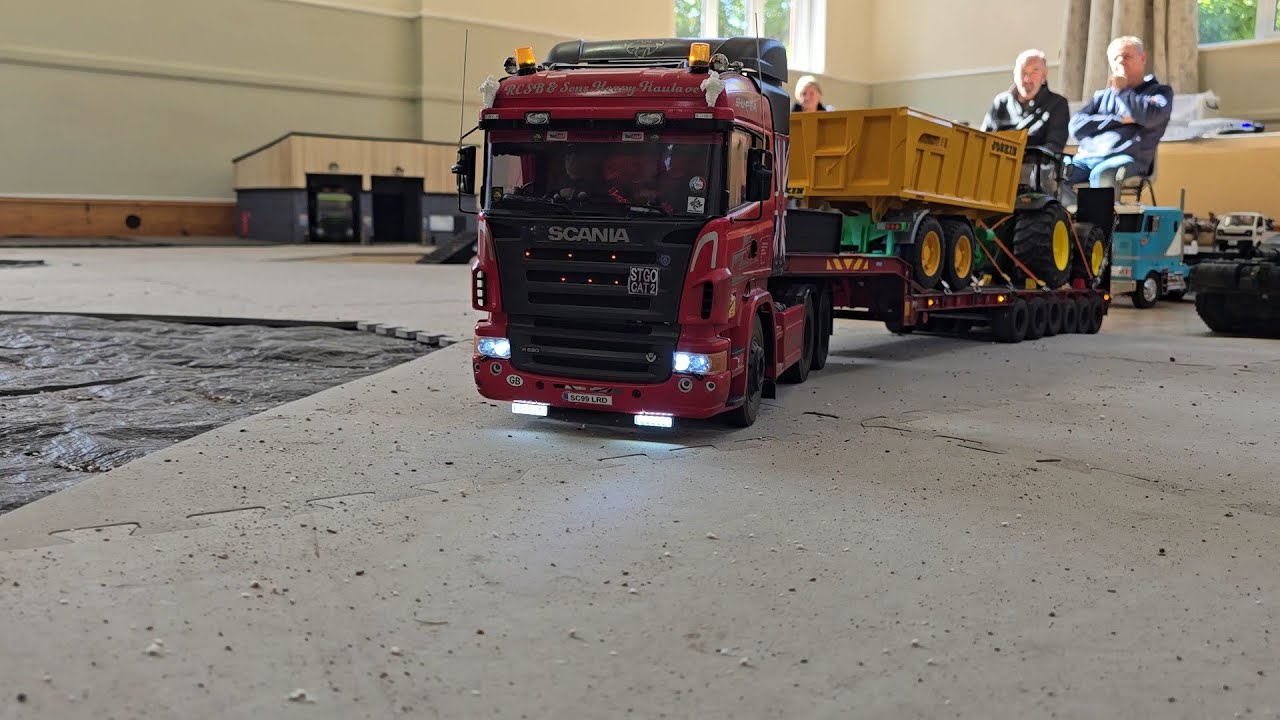 ВЕСЕЛЬЕ НА РУЛЕВОМ ГРУЗОВИКЕ В СЕНТЯБРЕ 😁