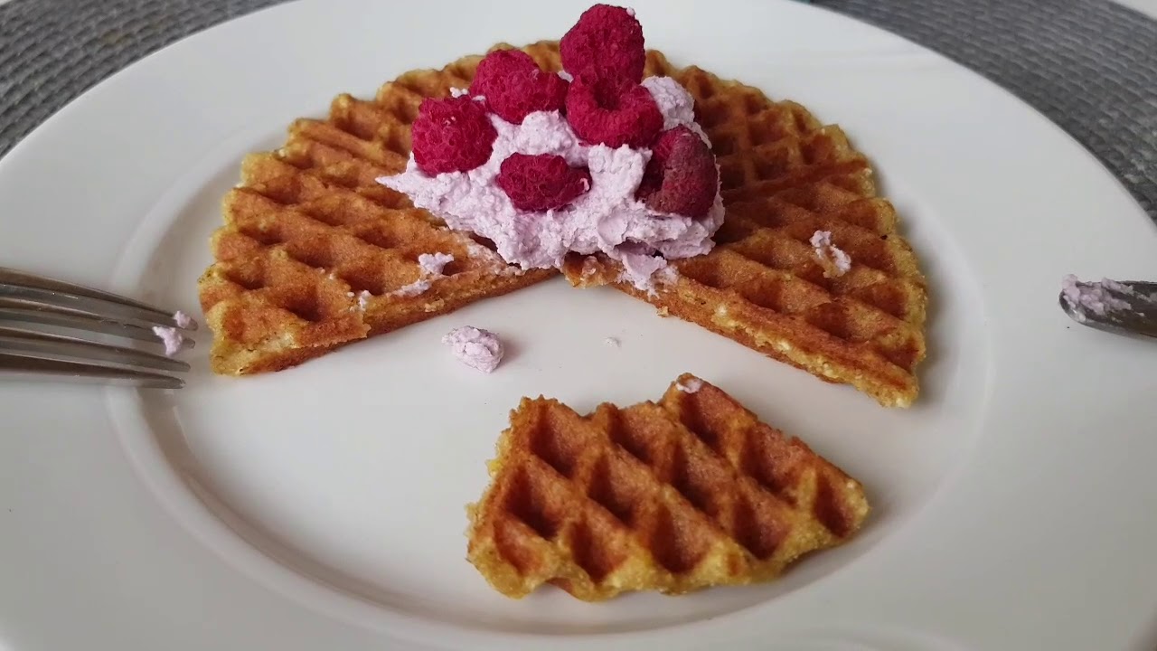 AIP - Paleo - Vegan våfflor på kokbanan och kokosmjöl