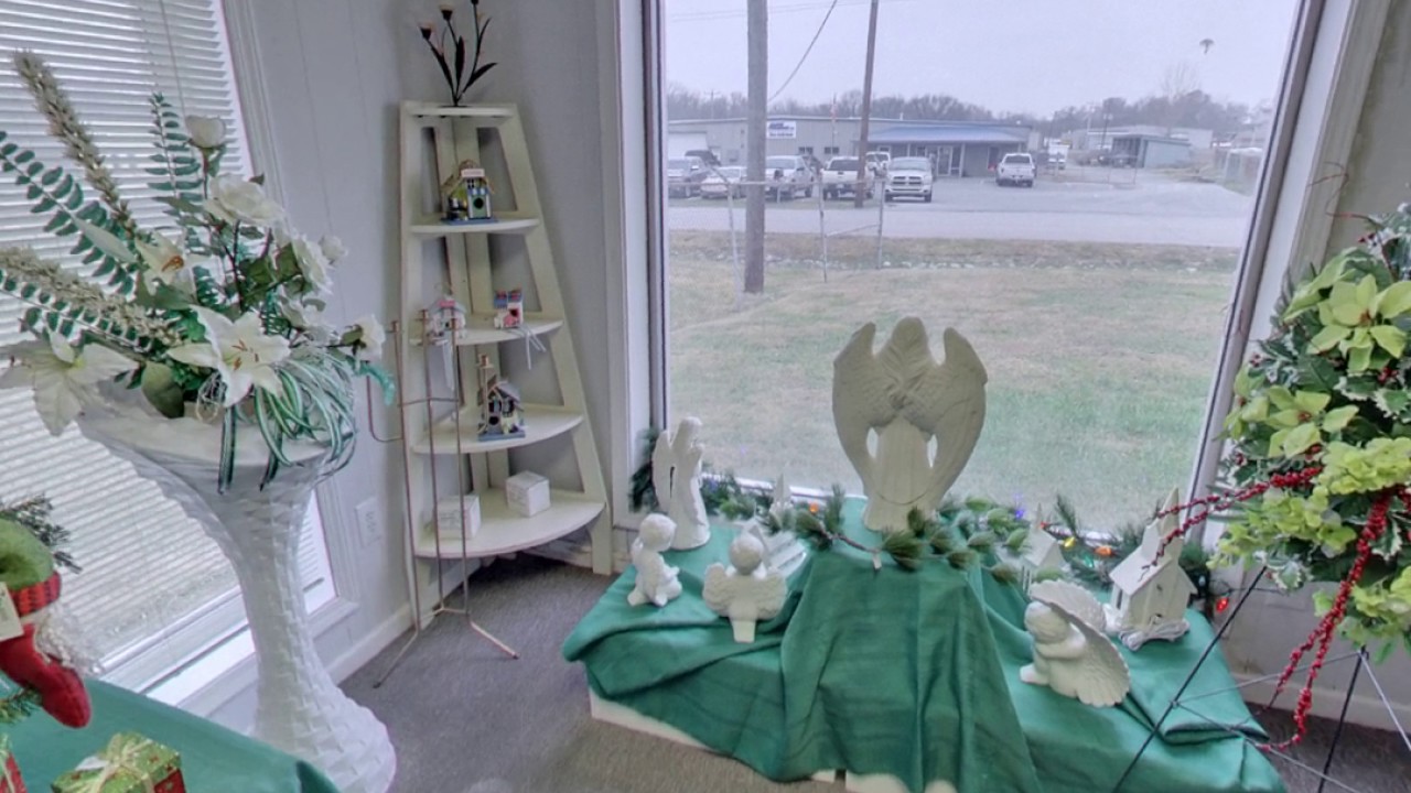 Creative Silks and Hopkinsville Self Storage Hopkinsville, KY