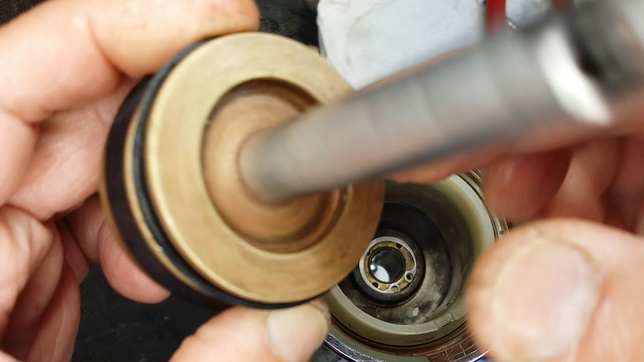 La Pavoni - mounting your group head