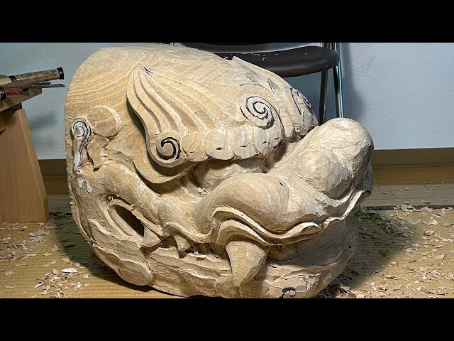 高岡市内の獅子頭製作 木彫り 21話 - YouTube
