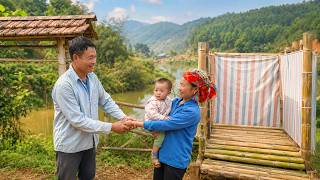 A touching story A single mother receives help to build a bathroom out of bamboo