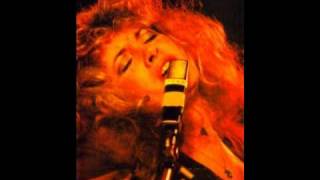 Gold Dust Woman (NYC 1977) - Creepy Wails chords