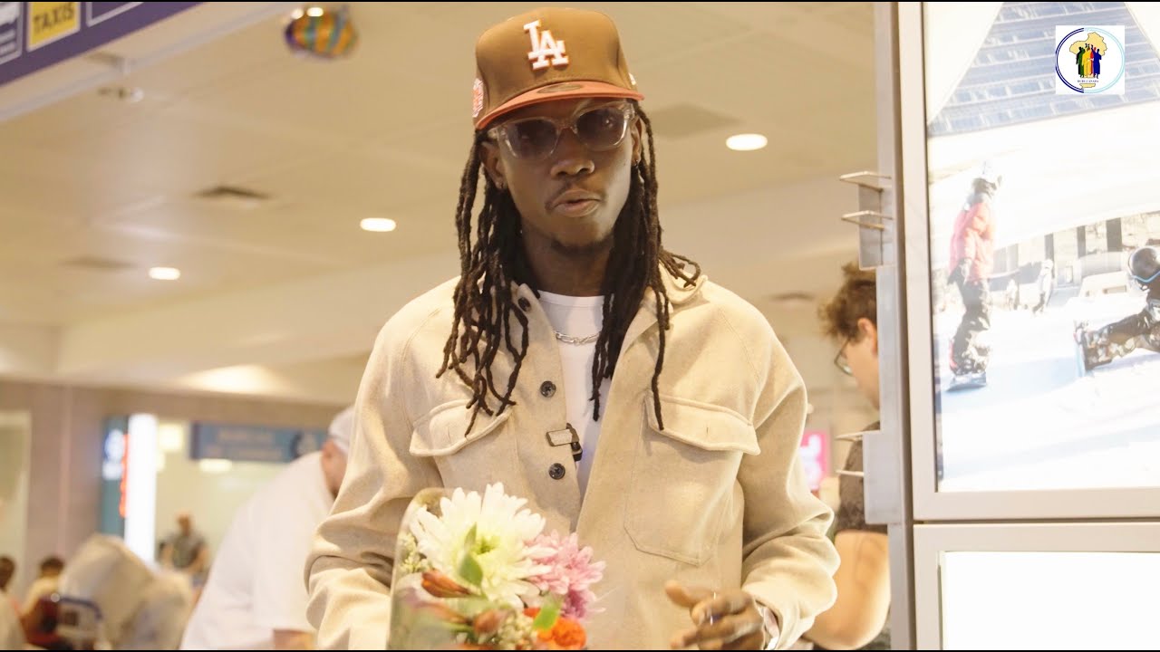 Arrivée du rappeur Vano BABY à l'aéroport Trudeau de Montréal