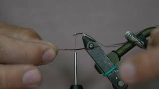 Root Beer Midge - Tying Tutorial