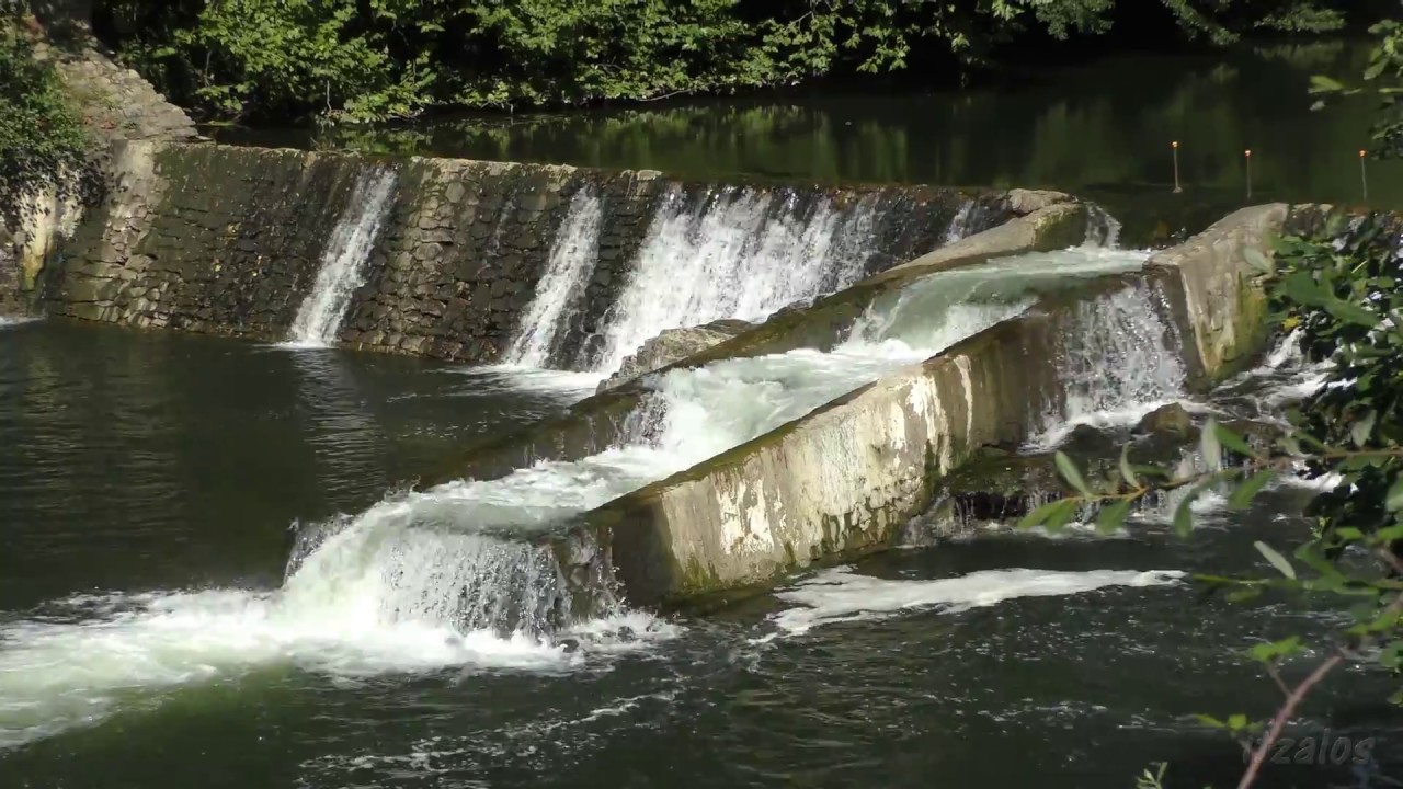 Presa de Endarlatsa, antes de su demolición en 2016