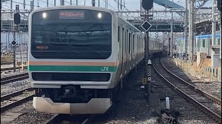 E231系1000番台ﾔﾏU540編成が普通逗子行きとして大宮駅4番線に入線するシーン