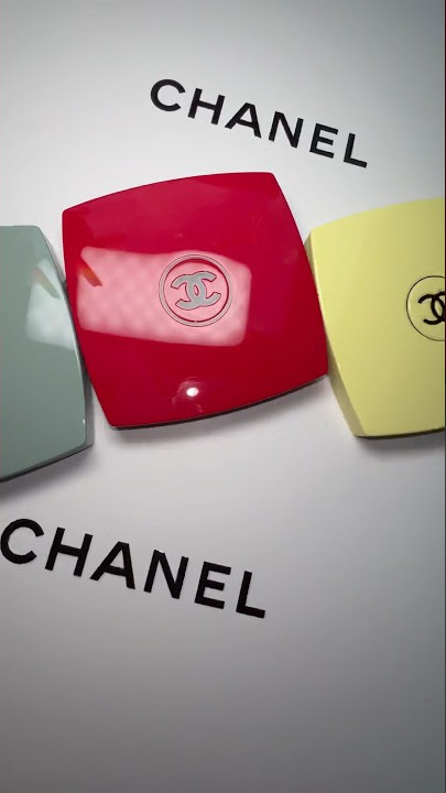 GIVEAWAY Chanel Beauty Holiday Pouch Red + Choice of Dual Mirror