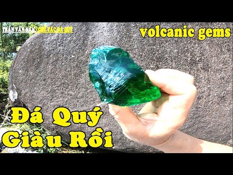 Video May Mắn Tìm Được Đá Thủy Tinh Núi Lửa Trong Khe Suối,... - youtube