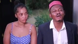 UTACHEKA SANA KICHECHE ANACHO KIFANYA APA