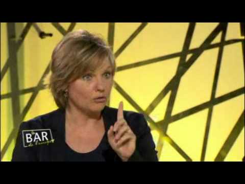 H1N1: Anne Delvaux dans "le bar de l'Europe" (TV5M) 10-07-10