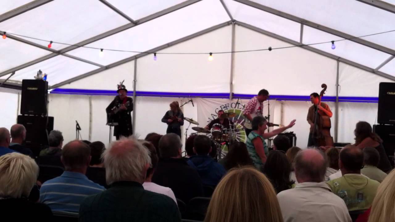 Moveable Feast (feat. Shaun Finch) - Swanage Folk Festival 2011