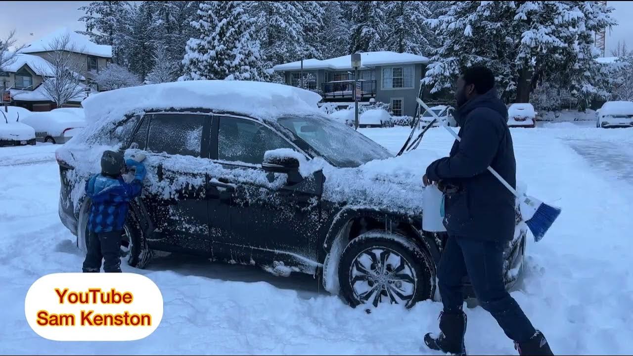 The best way to clean snow from cars snowday YouTube