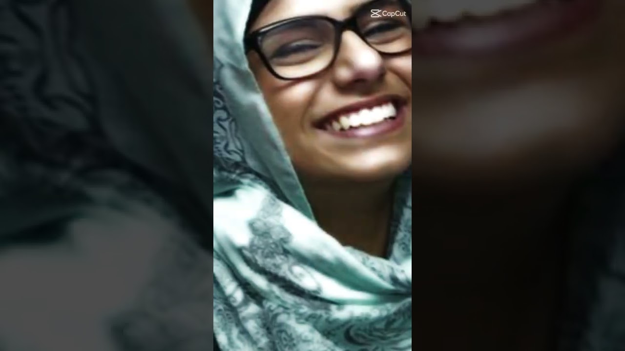 ⁣Mia khalifa #boobs #ass #gross cul #cute