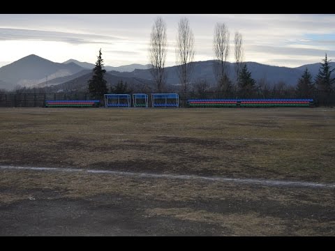 ადგილობრივმა ხელისუფლებამ დაბა კაზრეთში რეაბილიტირებული სტადიონი დაათვალიერა