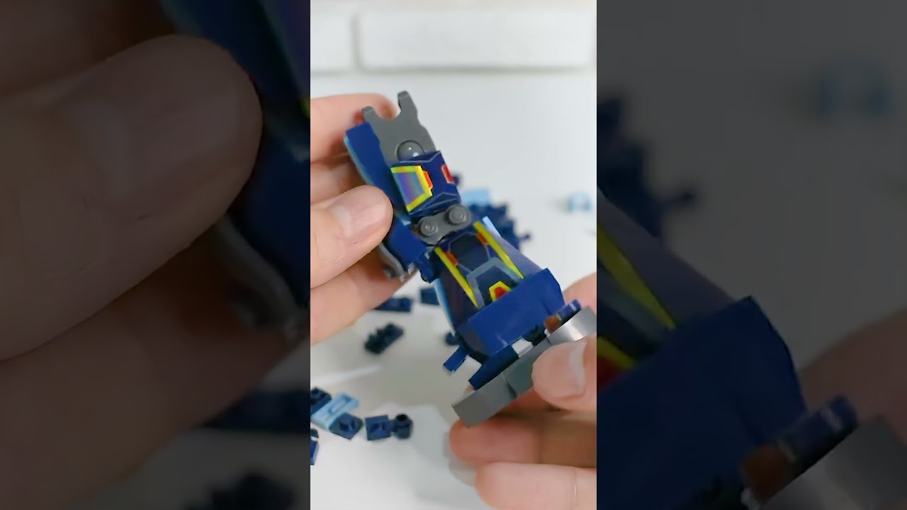 Futuristic Mech Robot 