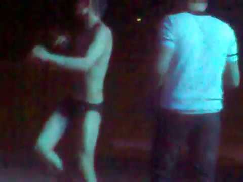 Мужики в плавках на Дискотеке. RIP клуб 