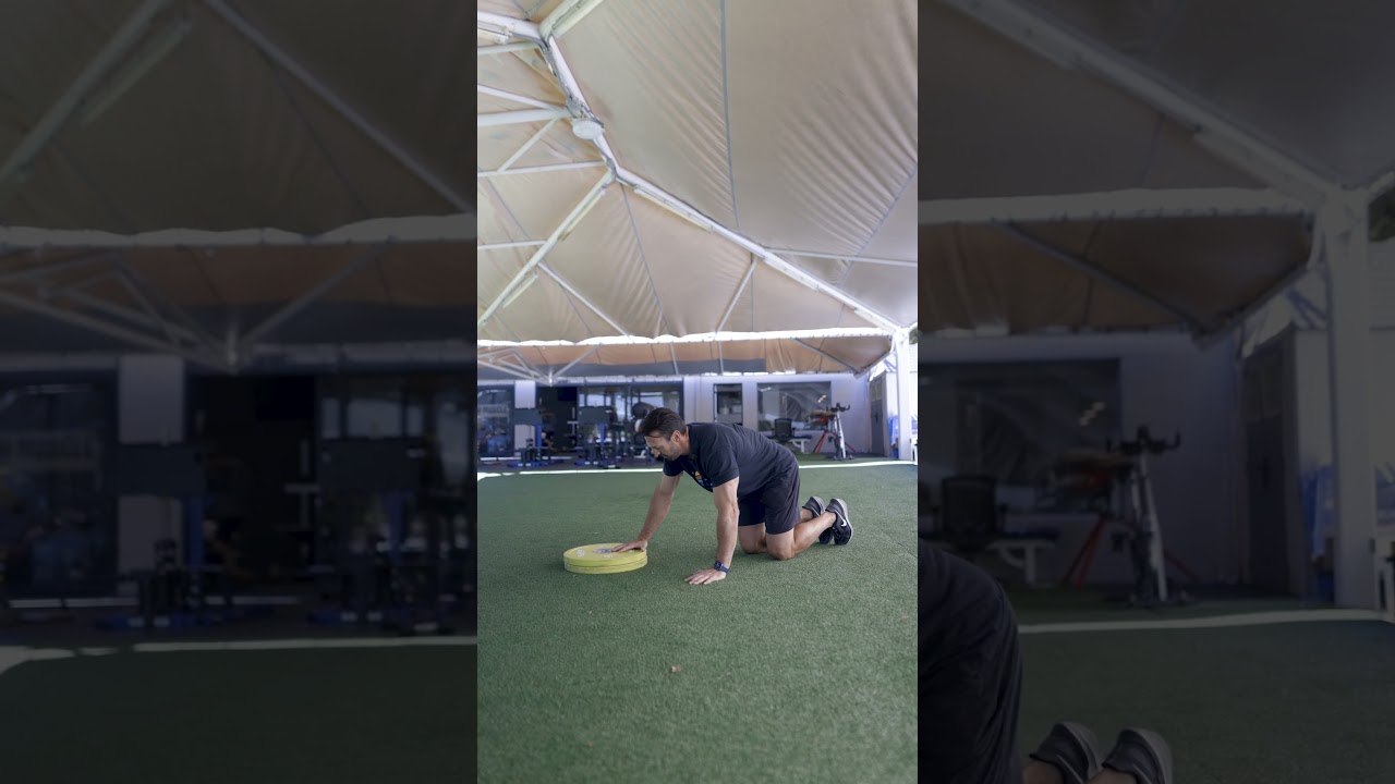 alternate arm plyometric push up