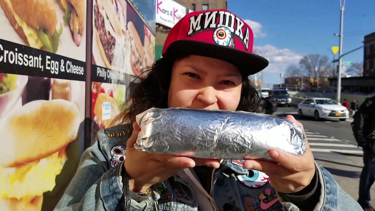 HUGE Bodega Sandwich & Chips Deep In The Bronx | Another Day Another Bodega [#2]