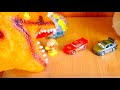 Disney Cars Lightning Mcqueen Orbeez Water Balloon dinosaur attack アンパンマン オービーズの水風船ときょうりゅう