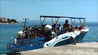 SCUBA DIVING. BUBBLEMAKING IN CROATIA / SPLIT.