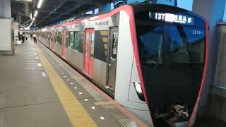 都営5500形5519編成13T快速西馬込行き青砥駅(KS09)19時04分発車