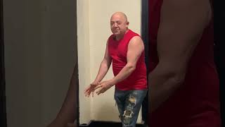 Ahora hasta la tualla te llevan -  Yo mejor me callo