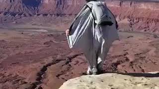 Video dangereux فيديو خطير يصور سقوط شخص من فوق جبل