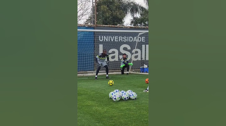 Treino de reflexo e atenção do goleiro Caique do Grêmio.