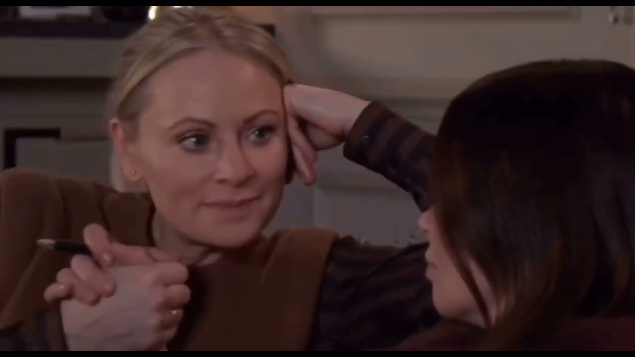 Every Swarla Kiss 💋😘