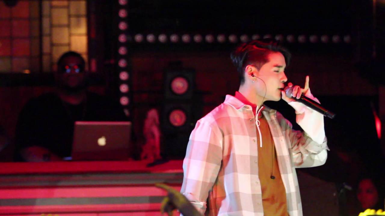 DEAN (딘) - Put My Hands On You (Live at Flash Factory NY) (2016)