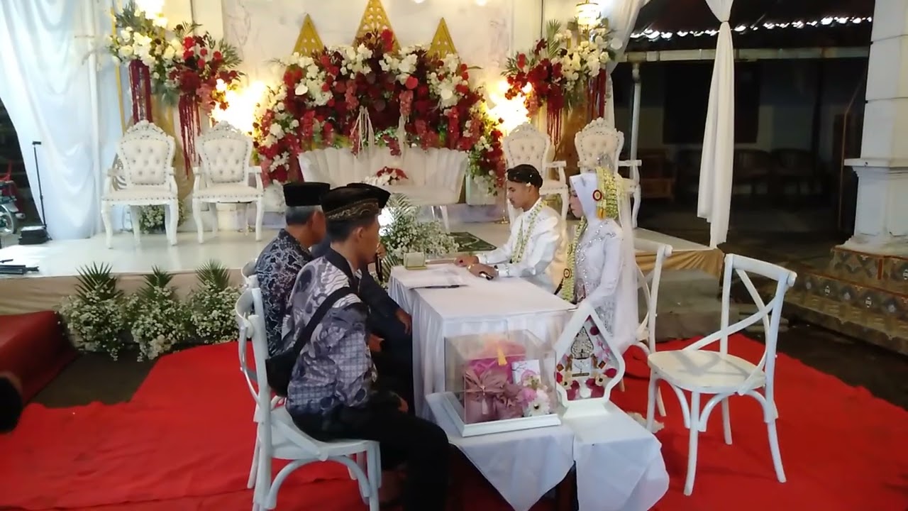 Prosesi ijab qobul pengantin adat jawa tengah