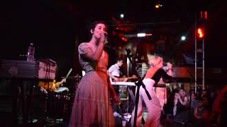 Austra- Beat & the Pulse