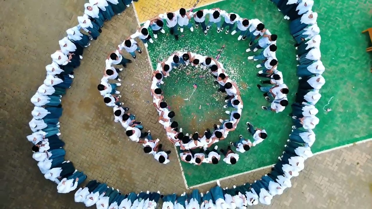 KELAS XII SMAN 8 KENDARI TAHUN 2024 (Last Ceremony Exclassico 21)